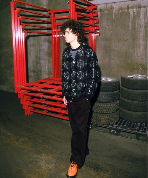 WHO'S WHO gallery（フーズフーギャラリー）の「【KOOKY'N/クーキー】アルパカ混モヘアライク星柄カーディガン（カーディガン/ボレロ・メンズ・ブラック/パープル・FREE）」の16枚目の写真