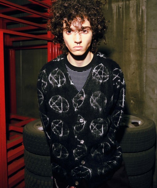 WHO'S WHO gallery（フーズフーギャラリー）の「【KOOKY'N/クーキー】アルパカ混モヘアライク星柄カーディガン（カーディガン/ボレロ・メンズ・ブラック/パープル・FREE）」の14枚目の写真