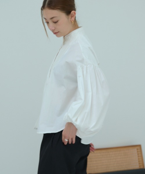 HANNE(アン)の「フロントピンタックボリュームブラウス(シャツ/ブラウス・レディース・ホワイト/ブラック・フリー)」の15枚目の写真