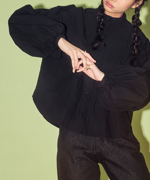 HANNE(アン)の「フロントピンタックボリュームブラウス(シャツ/ブラウス・レディース・ホワイト/ブラック・フリー)」の3枚目の写真