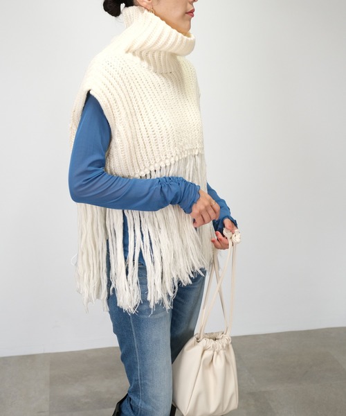 ANDJ(アンドジェイ)の「【2022/AW】【ANDJMADE】フリンジハイネックニットベスト(ベスト・レディース・グリーン系その他/ブラウン/オフホワイト/モカ・M)」の17枚目の写真