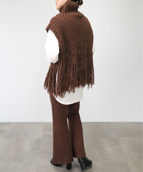 ANDJ(アンドジェイ)の「【2022/AW】【ANDJMADE】フリンジハイネックニットベスト(ベスト・レディース・グリーン系その他/ブラウン/オフホワイト/モカ・M)」の7枚目の写真