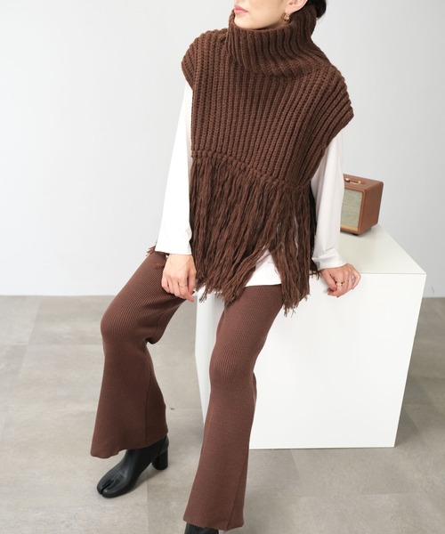 ANDJ(アンドジェイ)の「【2022/AW】【ANDJMADE】フリンジハイネックニットベスト(ベスト・レディース・グリーン系その他/ブラウン/オフホワイト/モカ・M)」の21枚目の写真