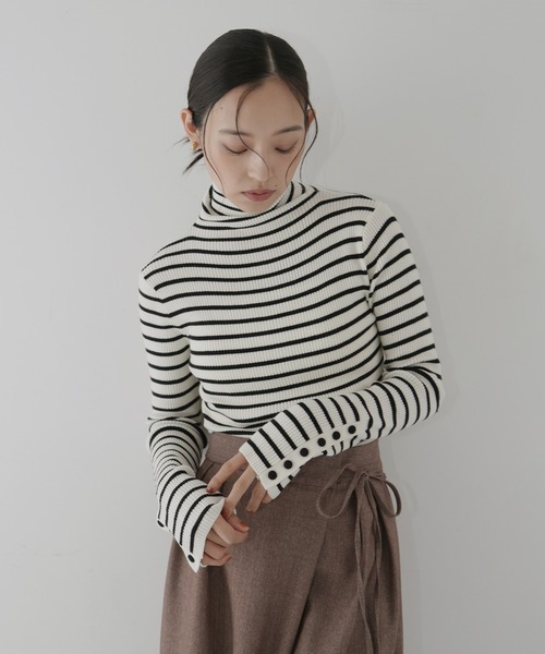 hellam（へラム）の「袖釦リブハイネックニット（ニット/セーター・レディース・アイボリー/ブラック/その他/杢グレー/オレンジ/パープル/グリーン/その他1/レッド/チャコール・FREE）」の21枚目の写真