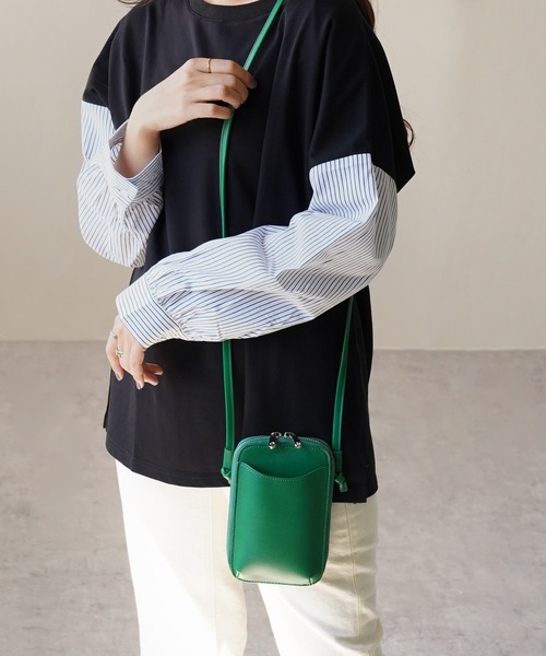 IAMUSE（アイアミューズ）の「スマホポケット付きマルチミニショルダーバッグ R0352【IAMUSE】（ショルダーバッグ・レディース・ブラック/オレンジ/グリーン/アイボリー/ライラック/グレイッシュベージュ・FREE）」の11枚目の写真