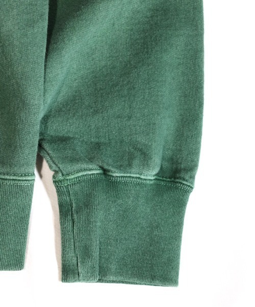 NutmegMills（ナツメグミルズ）の「NUTMEG MILLS/ナツメグミルズ 90S CLASSIC HIGH NECK SWEAT PIGMENT クラシックハイネックスウェットピグメントユニセックス（スウェット・メンズ・ダークブラウン/グリーン/パープル/オフホワイト/ダークネイビー・MEDIUM/LARGE）」の22枚目の写真