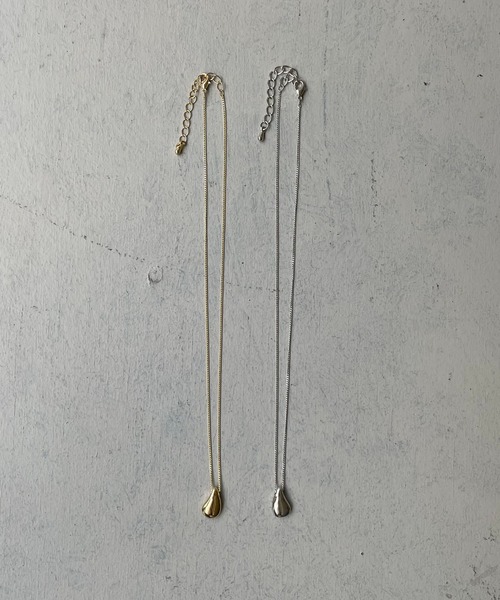 cheriella（シェリエラ）の「【cheriella】ボリュームドロップモチーフネックレス（ネックレス・レディース・シルバー/ゴールド・FREE）」の5枚目の写真