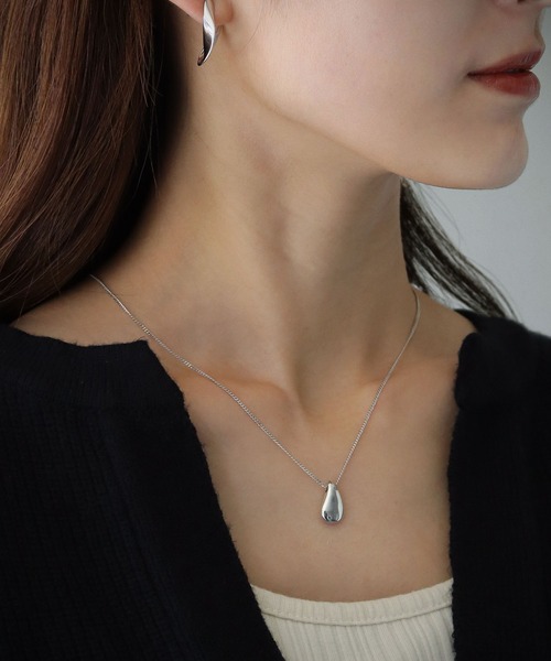 cheriella（シェリエラ）の「【cheriella】ボリュームドロップモチーフネックレス（ネックレス・レディース・シルバー/ゴールド・FREE）」の9枚目の写真