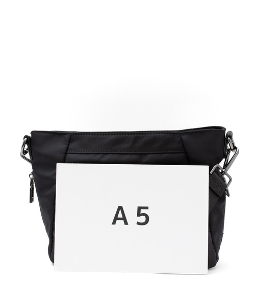 VitaFelice（ヴィータフェリーチェ）の「10ポケットナイロンショルダーバッグ（ショルダーバッグ・レディース・ブラック/グレー/ベージュ系その他・FREE）」の11枚目の写真