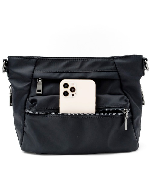 VitaFelice（ヴィータフェリーチェ）の「10ポケットナイロンショルダー