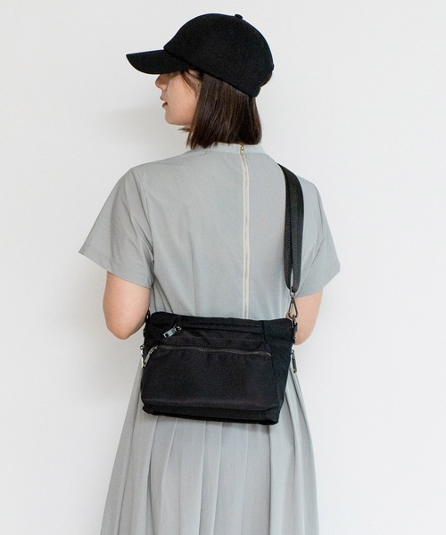 セール】10ポケットナイロンショルダーバッグ（ショルダーバッグ