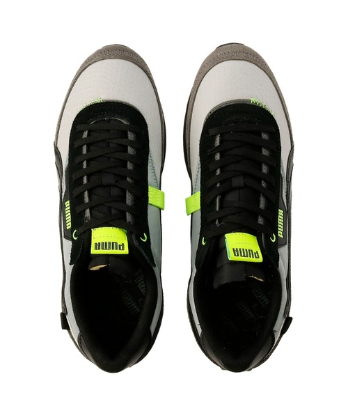 PUMA プーマ ユニセックス フューチャーライダー ディスプレイスド スニーカー
