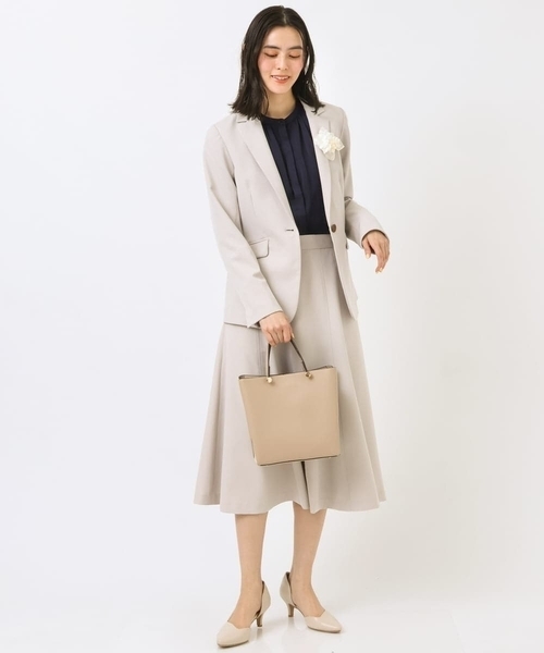 a.v.v（アーヴェヴェ）の「【洗える/セットアップ対応】ダブルクロスフレアスカート（スーツスカート・レディース・ブラック/ネイビー/ライトグレー・38/42/40/34/36）」の8枚目の写真