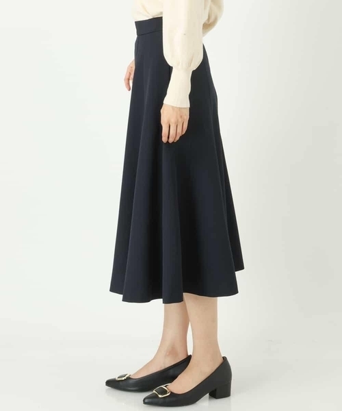 a.v.v（アーヴェヴェ）の「【洗える/セットアップ対応】ダブルクロスフレアスカート（スーツスカート・レディース・ブラック/ネイビー/ライトグレー・38/42/40/34/36）」の6枚目の写真