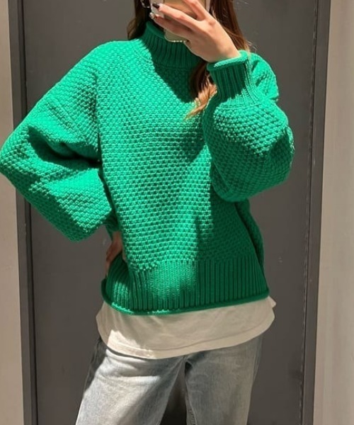 RODEO CROWNS WIDE BOWL（ロデオクラウンズワイドボウル）の「Waffleハイネックニットトップス（ニット/セーター・レディース・ネイビー/アイボリー/グリーン・FREE）」の2枚目の写真