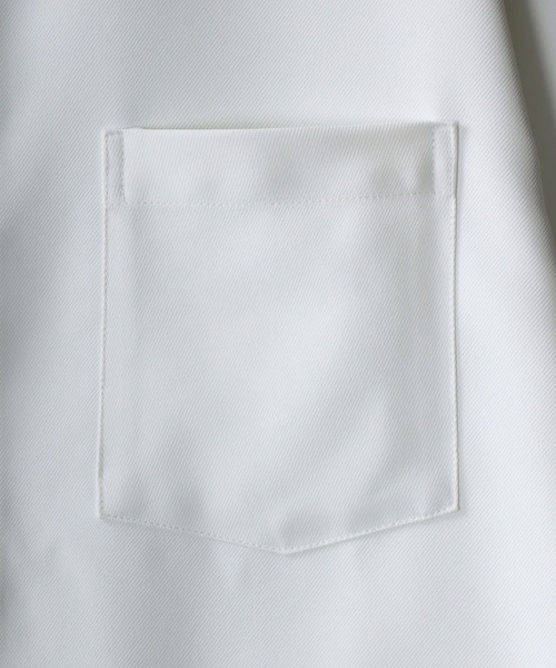 SITRY(シトリー)の「SITRY wide dress shirt with scarf/別注 スカーフ付き ワイド ドレスシャツ(シャツ/ブラウス・メンズ・ホワイト/チャコールグレー/ブラック/グレイッシュブルー・M/L)」の6枚目の写真