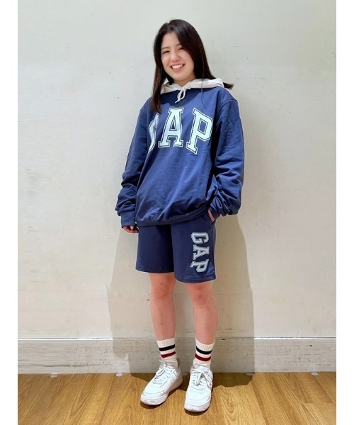 GAP(ギャップ)の「GAPロゴ フレンチテリーショーツ(ユニセックス)(その他パンツ・メンズ・ライトブルー/ブルー・XS/S/M/L/XL/XXS)」の8枚目の写真