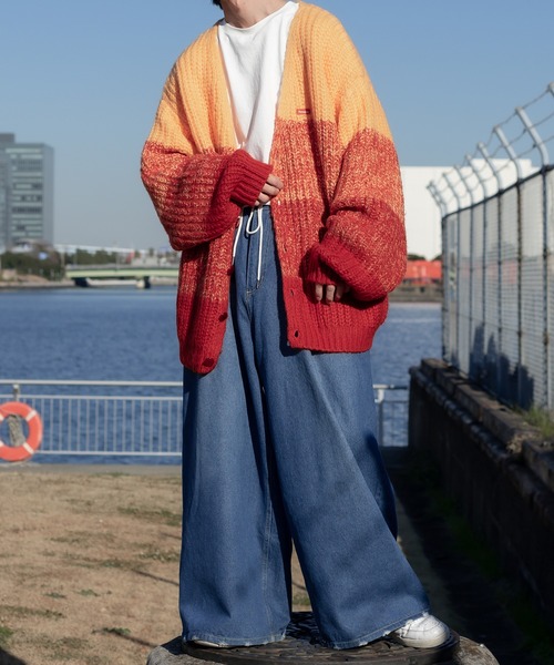 Perushu(ペルーシュ)の「ルーズグラデーションカーディガン(カーディガン/ボレロ・メンズ・カーキ/ネイビー/オレンジ・LARGE/MEDIUM)」の10枚目の写真