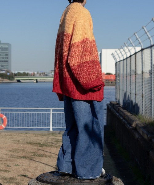 Perushu(ペルーシュ)の「ルーズグラデーションカーディガン(カーディガン/ボレロ・メンズ・カーキ/ネイビー/オレンジ・LARGE/MEDIUM)」の11枚目の写真