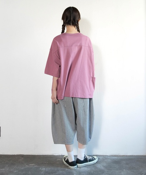 URCH RNA(アーチ アールエヌエー)の「M1998 ツールポケット半T(Tシャツ/カットソー・レディース・ブラック/オフホワイト/ラベンダー/ライトブルー/ベージュ/スミクロ/ダークグリーン/杢グレー/ブルー/グリーン/チャコール/チャコールグレー/ピンク/ホワイト/ピンク系その他・MEDIUM)」の21枚目の写真