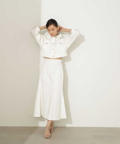 NATURAL BEAUTY BASIC(ナチュラルビューティーベーシック)の「デニムショートブルゾン(デニムジャケット・レディース・ネイビー/オフホワイト・SMALL/MEDIUM)」の7枚目の写真