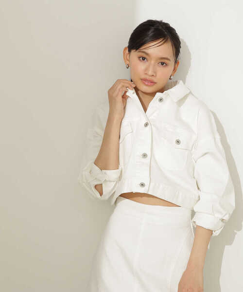 NATURAL BEAUTY BASIC(ナチュラルビューティーベーシック)の「デニムショートブルゾン(デニムジャケット・レディース・ネイビー/オフホワイト・SMALL/MEDIUM)」の8枚目の写真