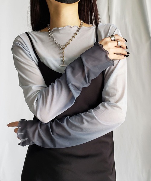 me+em select（ミームセレクト）の「※※グラデーションシアーメロートップス（Tシャツ/カットソー・レディース・グレー系その他/パープル系その他/グレー系その他2・MEDIUM）」の3枚目の写真