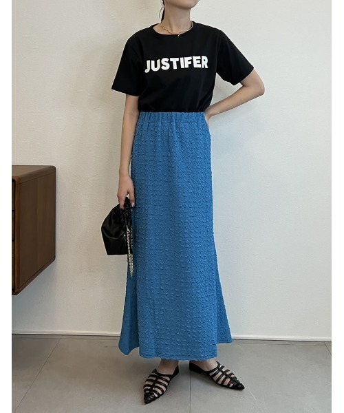 Re:EDIT（リエディ）の「[神山まりあさん着用][2023S/S COLLECTION]フロッキーゴシックロゴTシャツ（Tシャツ/カットソー・レディース・ホワイト/ブラック/ホワイト×ネイビー・MEDIUM/LARGE）」の4枚目の写真