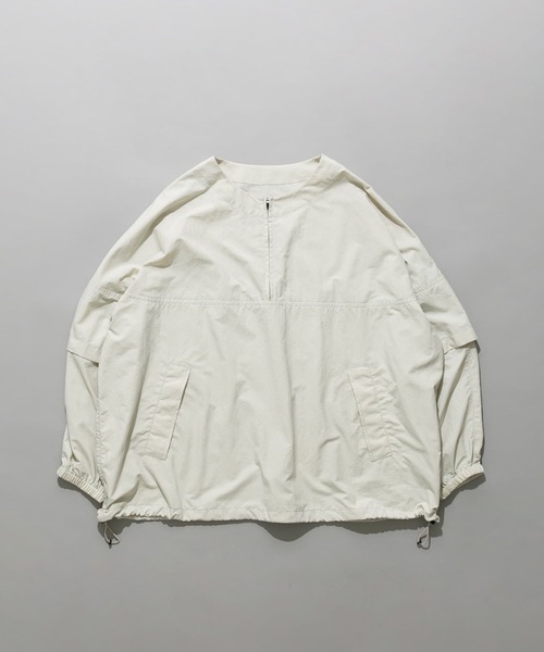 WILD THINGS（ワイルドシングス）の「『UVカット』『撥水』『別注』WILDTHINGS×EKAL　ウィンディープルオーバー（その他トップス・レディース・オフホワイト/グレー/カーキ・FREE）」の6枚目の写真