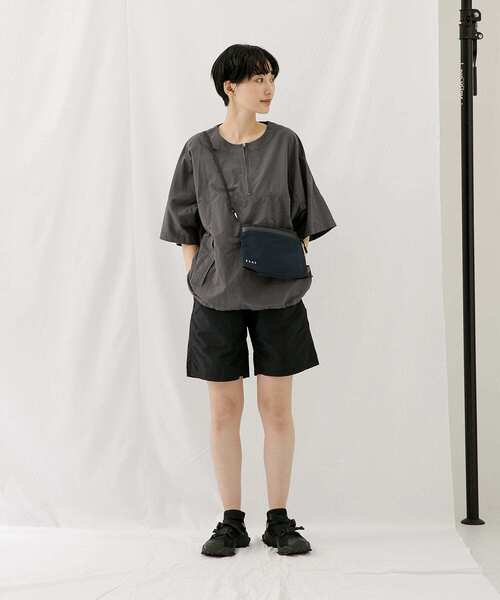 WILD THINGS（ワイルドシングス）の「『UVカット』『撥水』『別注』WILDTHINGS×EKAL　ウィンディープルオーバー（その他トップス・レディース・オフホワイト/グレー/カーキ・FREE）」の11枚目の写真