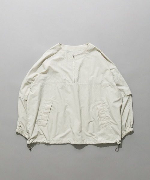 WILD THINGS（ワイルドシングス）の「『UVカット』『撥水』『別注』WILDTHINGS×EKAL　ウィンディープルオーバー（その他トップス・レディース・オフホワイト/グレー/カーキ・FREE）」の13枚目の写真