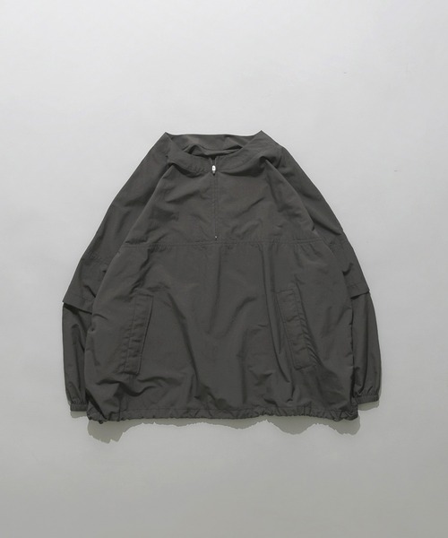 WILD THINGS（ワイルドシングス）の「『UVカット』『撥水』『別注』WILDTHINGS×EKAL　ウィンディープルオーバー（その他トップス・レディース・オフホワイト/グレー/カーキ・FREE）」の18枚目の写真