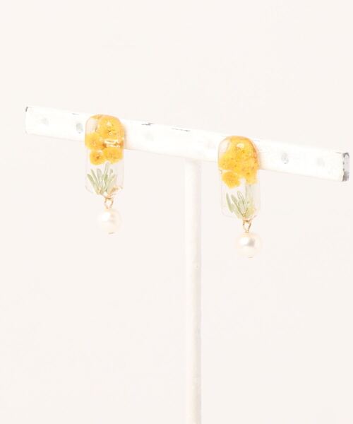 tone(トーン)の「【Tresor】ミモザ 淡水パール ピアス(MA)(ピアス(両耳用)・レディース・その他2/その他3/その他1/イエロー/その他4・FREE)」の2枚目の写真