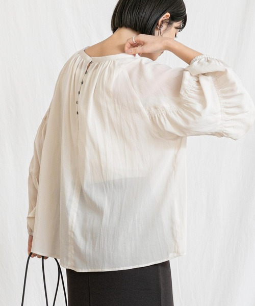 食品・日用品 半額ストア Gready Brilliant（グレディブリリアン）の「CRシアー前後2WAY トップス