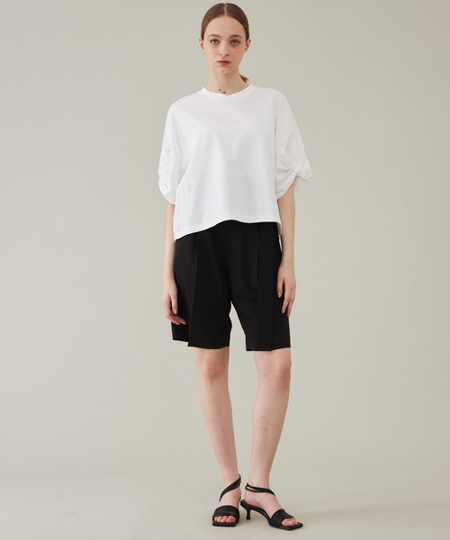 SAYAKADAVIS(サヤカディヴィス)の「【SAYAKA DAVIS/サヤカディヴィス】ツイストスリーブTee(Tシャツ/カットソー・レディース・ホワイト/ブラック/グリーン・SMALL)」の4枚目の写真