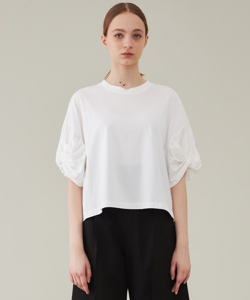 SAYAKADAVIS(サヤカディヴィス)の「【SAYAKA DAVIS/サヤカディヴィス】ツイストスリーブTee(Tシャツ/カットソー・レディース・ホワイト/ブラック/グリーン・SMALL)」の6枚目の写真