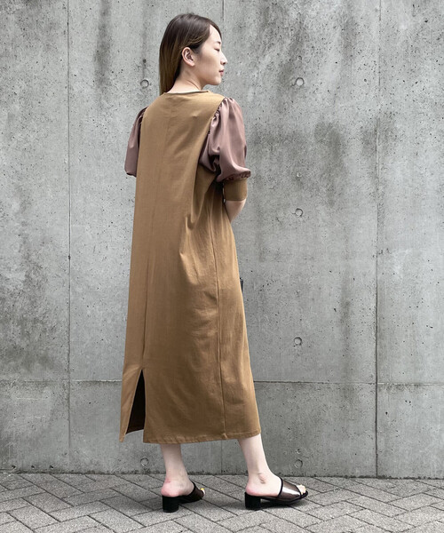 COMME CA ISM(コムサイズム)の「パフスリーブ Tシャツワンピース(ワンピース・レディース・ブラック/ワイン/ライトグレー/キャメル・MEDIUM/LARGE)」の15枚目の写真