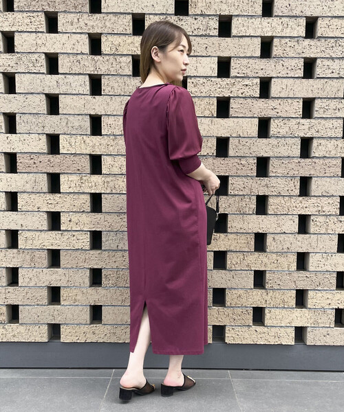 COMME CA ISM(コムサイズム)の「パフスリーブ Tシャツワンピース(ワンピース・レディース・ブラック/ワイン/ライトグレー/キャメル・MEDIUM/LARGE)」の13枚目の写真