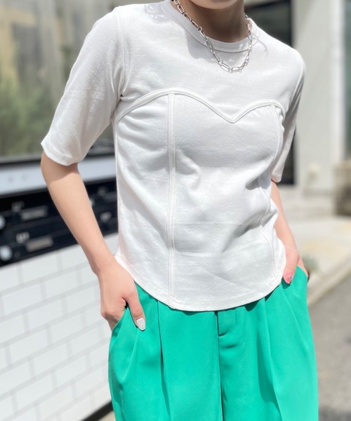 mi via loca（ミヴィアロカ）の「ビスチェデザインTシャツ（Tシャツ/カットソー・レディース・カーキ/ブラック/オフホワイト/モカ/グリーン系その他/ブラウン系その他・FREE）」の2枚目の写真