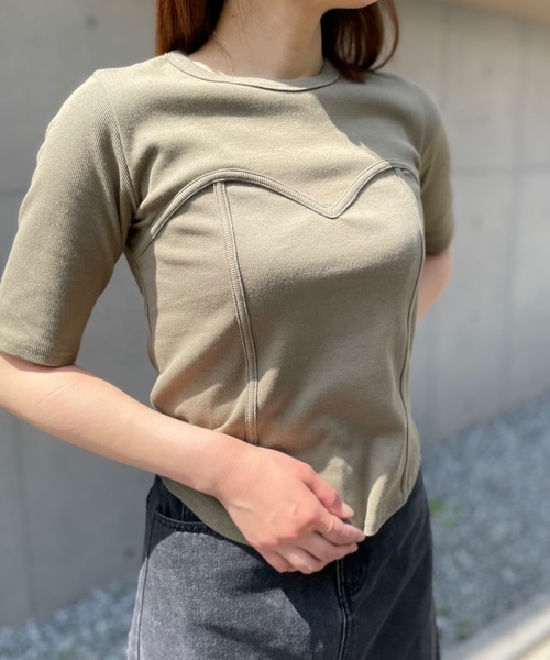 mi via loca（ミヴィアロカ）の「ビスチェデザインTシャツ（Tシャツ/カットソー・レディース・カーキ/ブラック/オフホワイト/モカ/グリーン系その他/ブラウン系その他・FREE）」の19枚目の写真