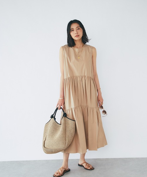 RIVE DROITE(リヴドロワ)の「タイプライターノースリティアードワンピース(ワンピース・レディース・ブラック/カーキ/ベージュ・FREE)」の17枚目の写真