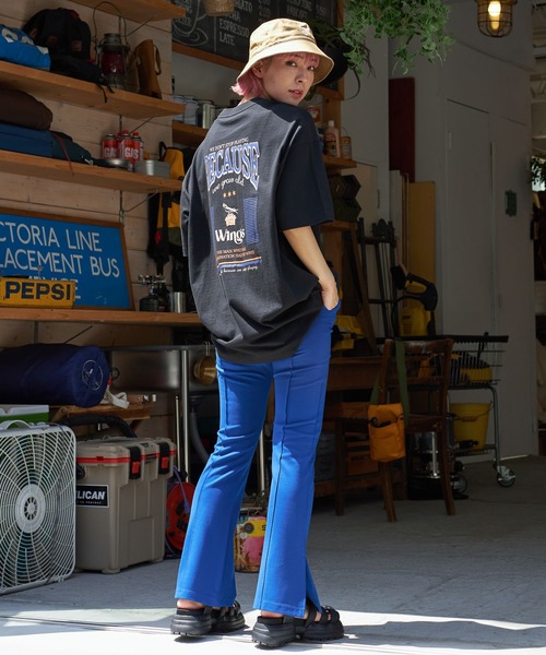 PBLIM（ページボーイリム）の「PBLIM/シガレットグラフィックT（Tシャツ/カットソー・レディース・ブラック/オフホワイト・MEDIUM/LARGE）」の9枚目の写真