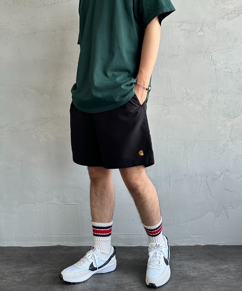Carhartt WIP（カーハートダブリューアイピー）の「[carhartt WIP/カーハートダブリューアイピー] CHASE ワンポイントロゴ スイムショートパンツ（その他パンツ・メンズ・グリーン/ブラック・M/L）」の2枚目の写真
