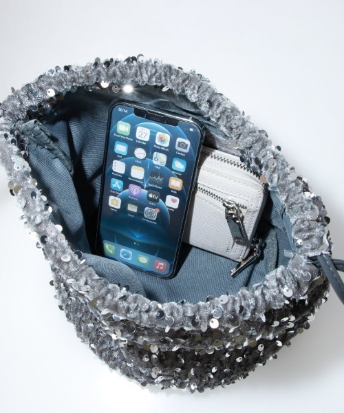 cache cache(カシュ カシュ)の「カシュカシュ cachecache / ベルベットスパンコールドロストバッグ(ショルダーバッグ・レディース・マルチ/ブラック/シルバー・FREE)」の6枚目の写真