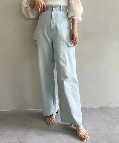 one after another NICE CLAUP（ワンアフターアナザーナイスクラップ）の「サイドカッティングデニム（デニムパンツ・レディース・ケミカルウォッシュ/インディゴブルー・SMALL/MEDIUM）」の2枚目の写真