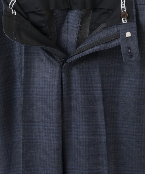 MEN'S BIGI（メンズビギ）の「ブライトインディゴ調チェックストレッチスーツセットアップ＜同素材ベストあり＞（セットアップ・メンズ・ネイビー・01/02/03/04）」の4枚目の写真