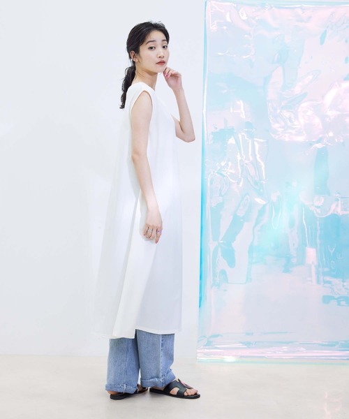 Jayro（ジャイロ）の「360度ストレッチノースリーブワンピース（ワンピース・レディース・ホワイト/オレンジ/ブルー/ブラック・FREE）」の15枚目の写真