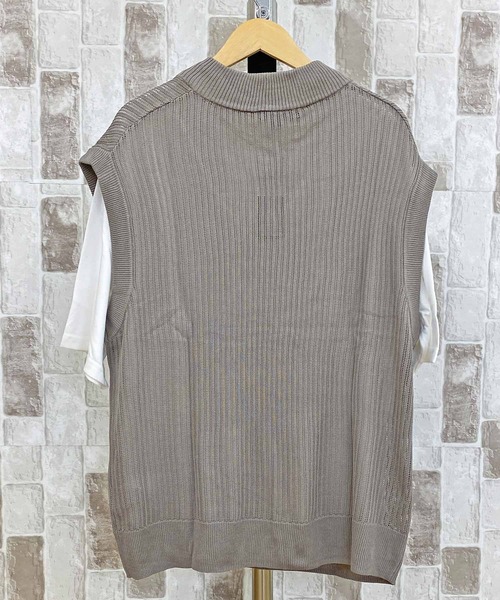 TopIsm(トップイズム)の「【2023】透かし編みVネックニットベストとTシャツ アンアサンブル(アンサンブル・メンズ・グレイッシュベージュ/ブルーグレー/ブラック/チャコールグレー・M/L)」の7枚目の写真