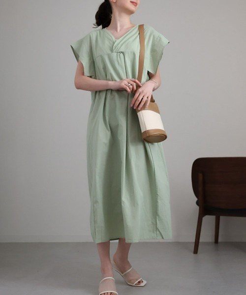 sakishimatokyo(サキシマトーキョー)の「フロントねじりデザインワンピース(ワンピース・レディース・ライトグリーン/ベージュ/ブラック・FREE)」の14枚目の写真