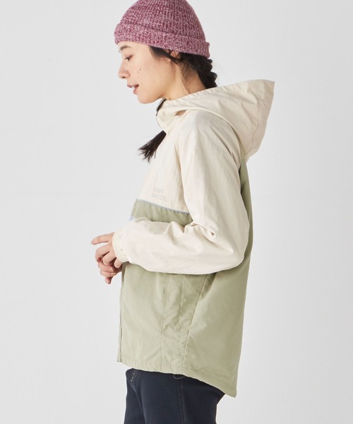 KRIFF MAYER Lady's Collection(クリフメイヤーレディースコレクション)の「アクティブフードJK(ナイロンジャケット・レディース・ナチュラル/ベージュ/ブルー/ブラック/イエロー・MEDIUM/LARGE)」の7枚目の写真